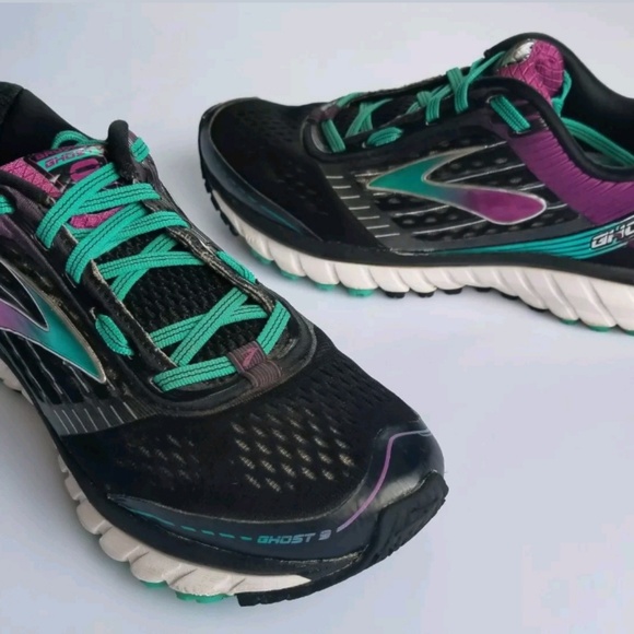 brooks ghost womens 9.5 wide